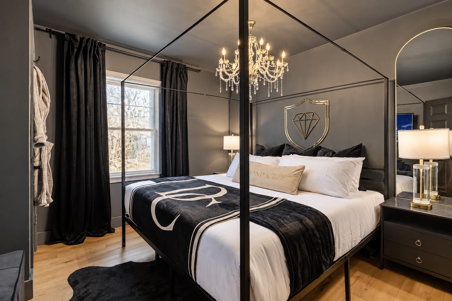 Diamond Crest suite by daylight